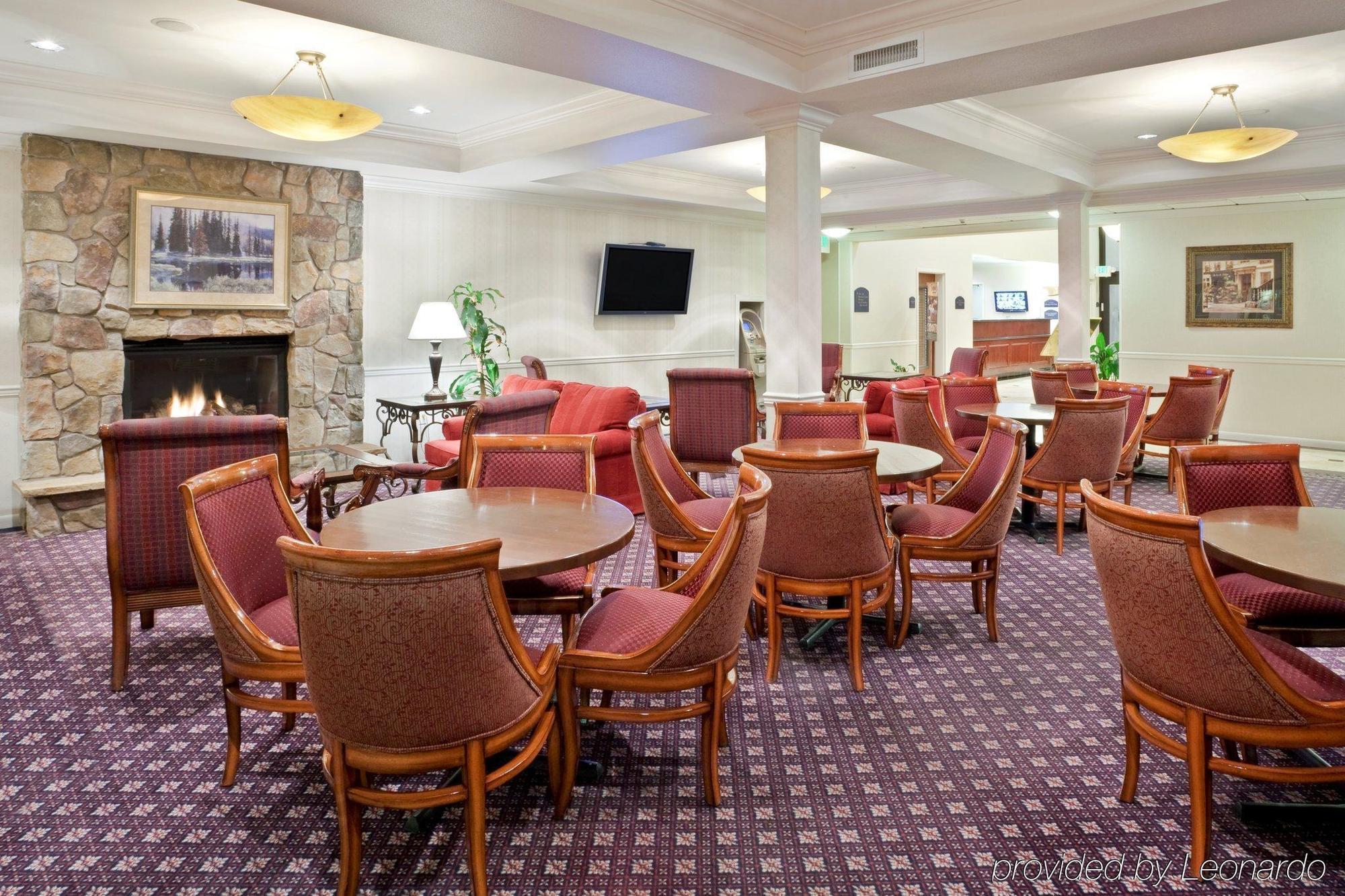 Holiday Inn Express Spokane Airport By Ihg Exterior foto